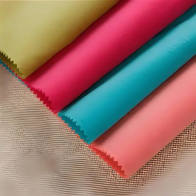Настраиваемая цветовая ткань 210T Taffeta для экспортируемой стандартной 100% полиэфирной подкладки