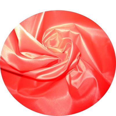 40-90 гр. Дико используемая 100% полиэстер 210 т. Тафетная цветная ткань с экспортируемым стандартом